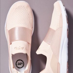 APL Techloom Bliss Sneakers 9